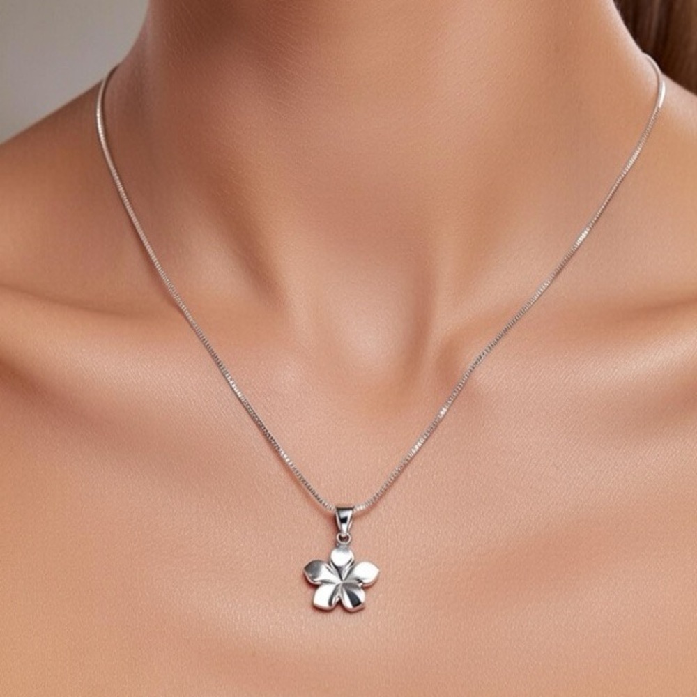 Plumeria Flower pendant 18” Sterljng Silver chain NWOT
